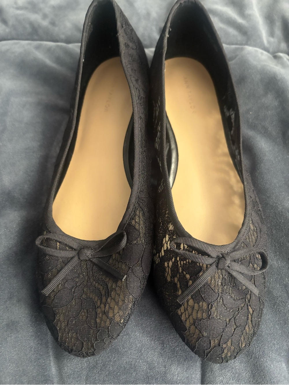 Ann Taylor Black Lace Ballet Flats  with Bow Accent